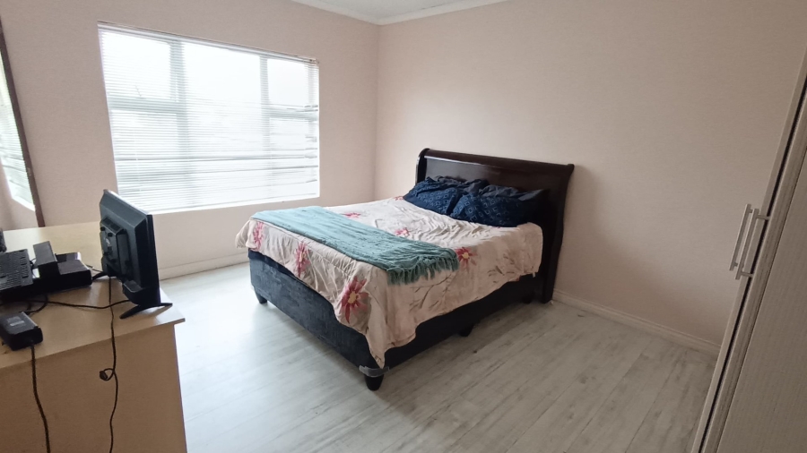 To Let  Bedroom Property for Rent in Pacaltsdorp Western Cape